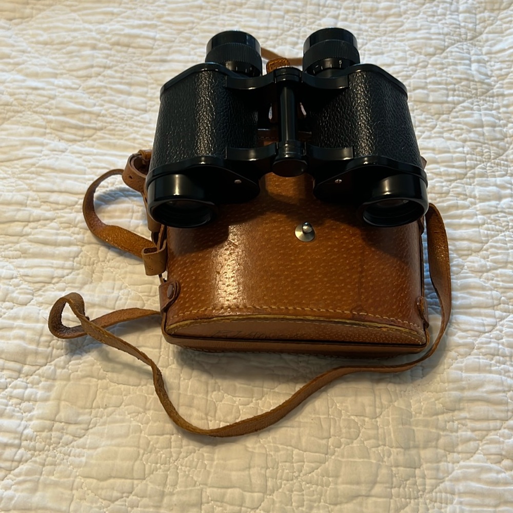 MONARCH BINOCULARS 8x30 Used